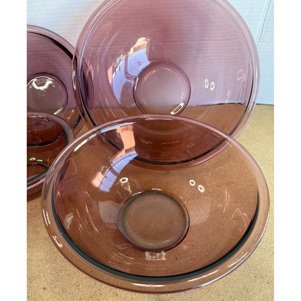 Full Set of 4 Vintage Pyrex Cranberry Glass Mixing Bowls - Picture 4 of 6